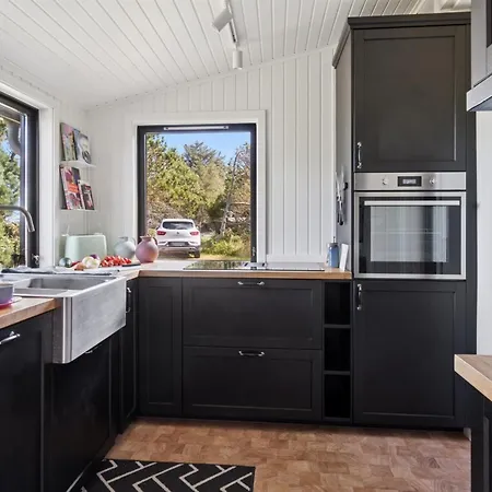 Kaj - 75m From The Sea By Interhome Tjørneholm