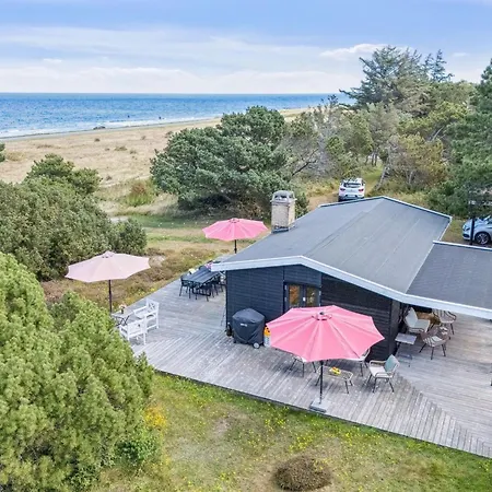 Kaj - 75m From The Sea By Interhome בית נופש Tjørneholm