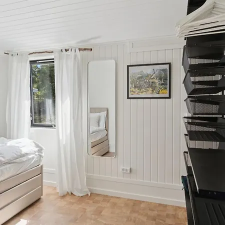 Kaj - 75m From The Sea By Interhome * Tjorneholm